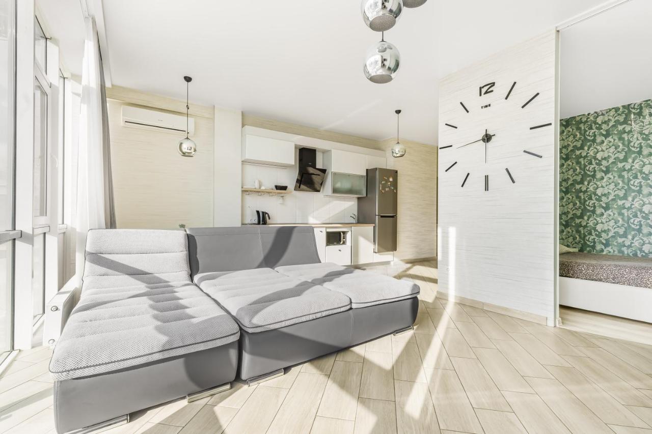 Gagarin Plaza 1-Bedroom Apartment Odessa Exterior foto